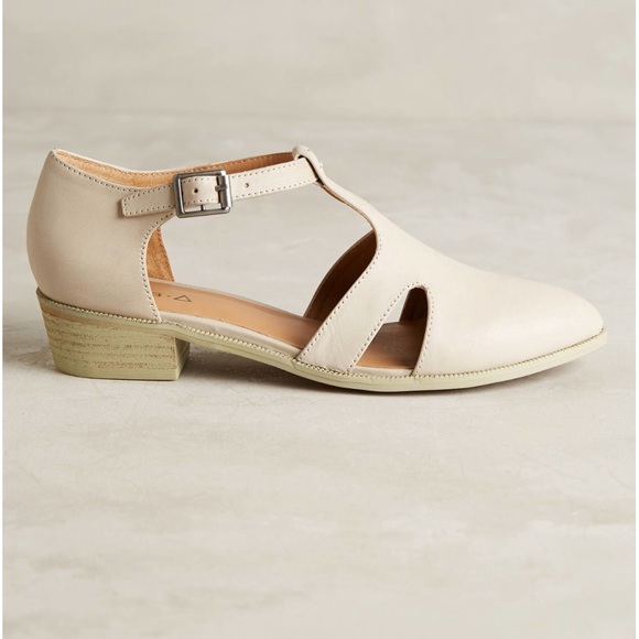 Cream Leather Cut Out Boyfriend Oxford Loafers - Picture 3 of 6